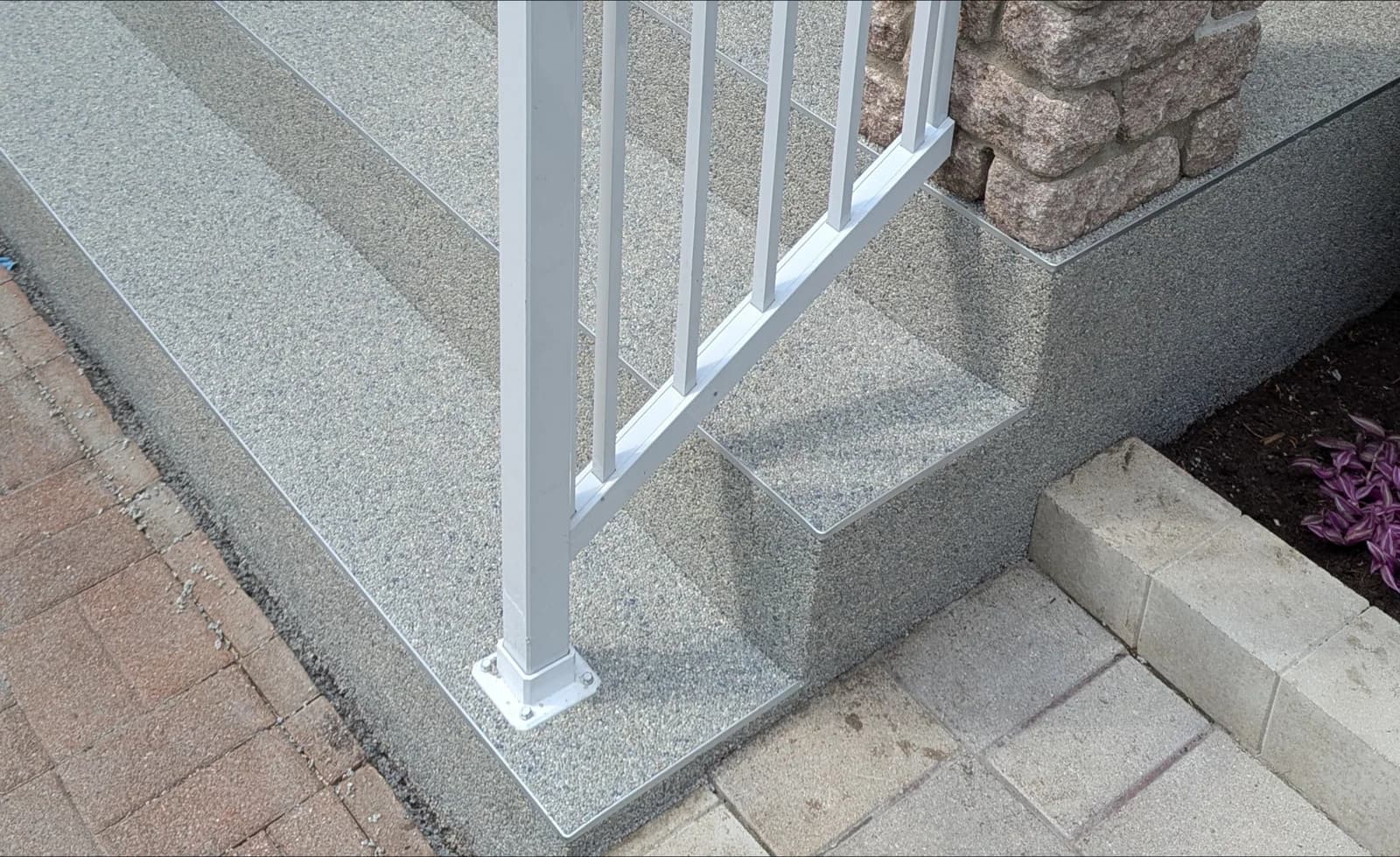 Vue latérale de l’escalier terminé